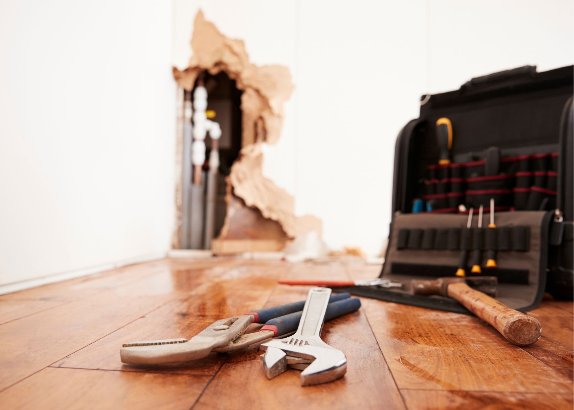 Burst pipe repair in a Lenexa, KS home